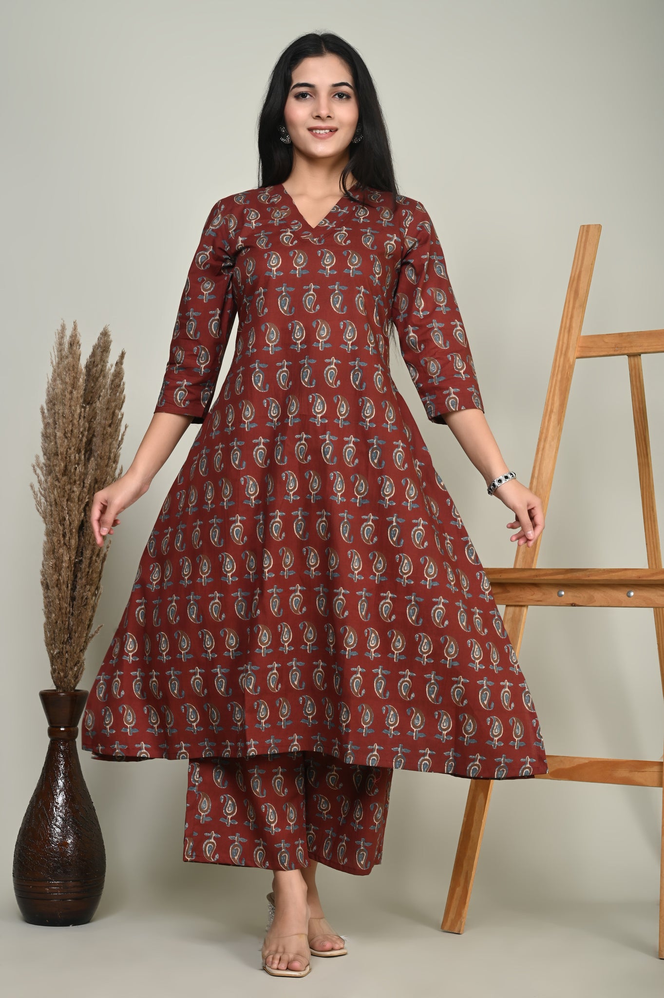 Maroon Butti Cotton Kurta Set